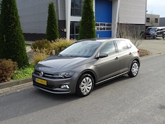 Volkswagen Polo - 1.0 MPI Comfortline | NAP | Adaptief cruise | 100% onderhouden