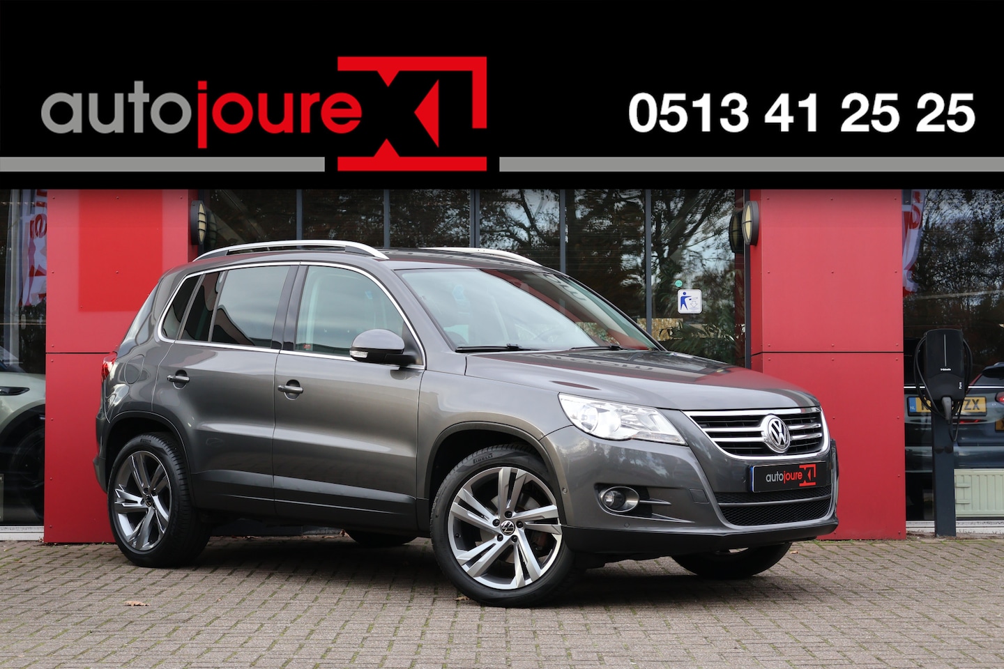 Volkswagen Tiguan - 1.4 TSI Sport&Style | Nieuwe Motor | Airco | Navigatie | Trekhaak | - AutoWereld.nl