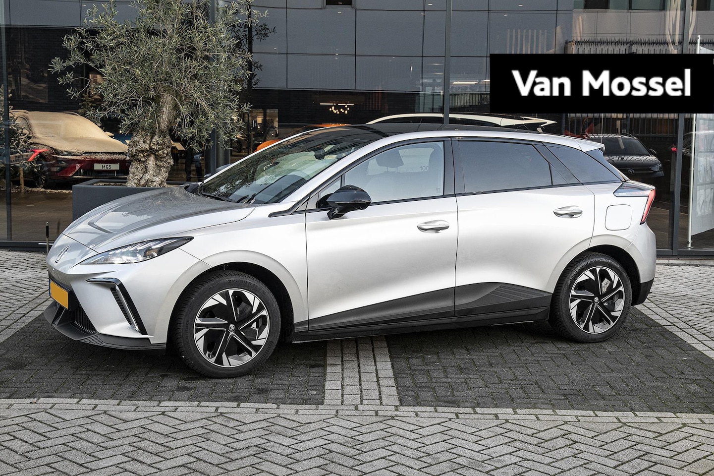 MG MG4 Electric - Luxury 64 kWh MG 4 Luxury 64 kWh 435 KM WLTP - AutoWereld.nl