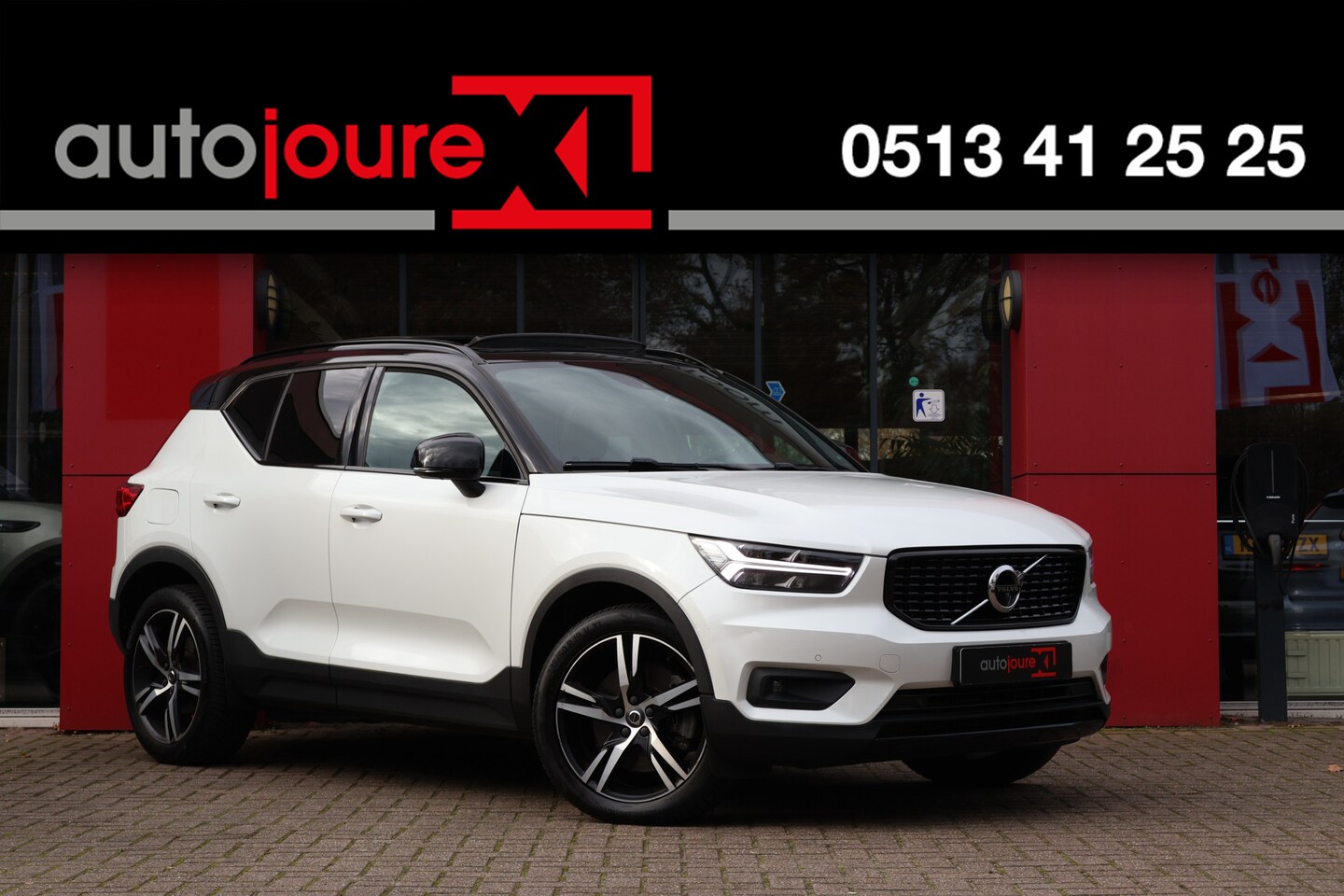 Volvo XC40 - 1.5 T5 Twin Engine R-Design | Panoramadak | 360*Camera | Leder | Harman/Kardon | Origineel - AutoWereld.nl