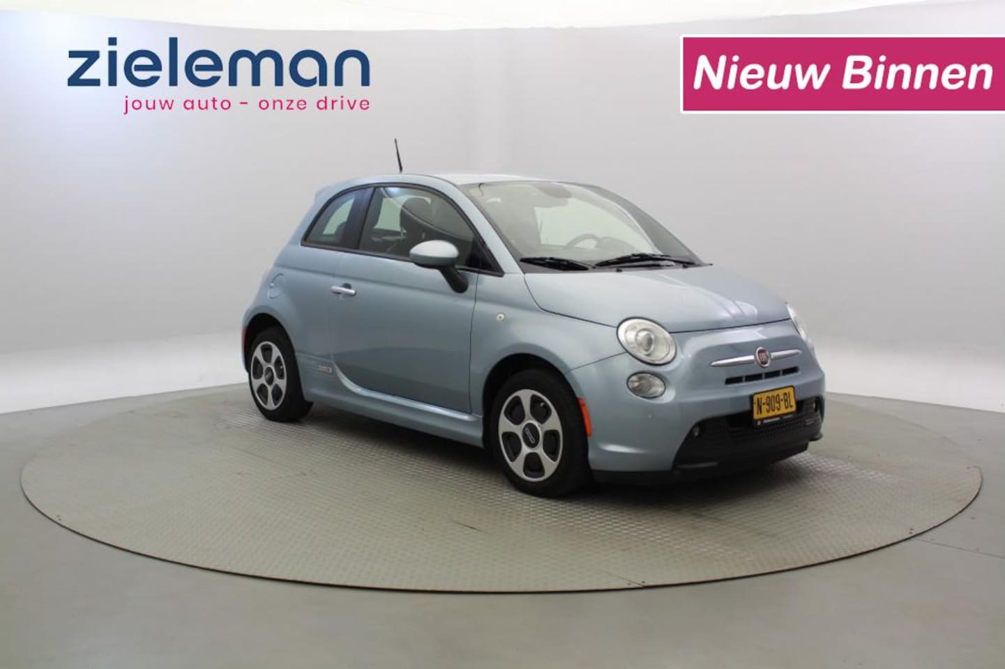 Fiat 500e - E 24 kWh - Airco, Xenon, Stoelverw. SOH 100% Refurbished - AutoWereld.nl