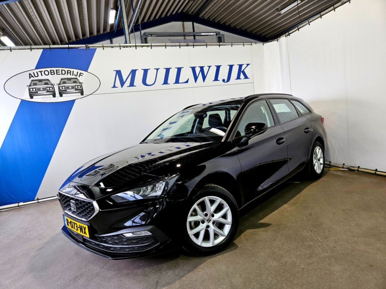 SEAT Leon Sportstourer - Sportstourer 1.0 TSI Reference / CarPlay / Full LED / NL Auto - AutoWereld.nl
