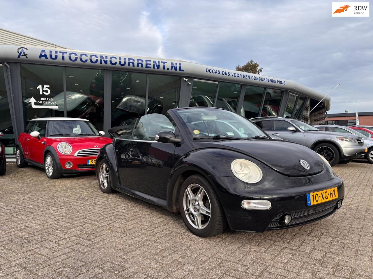 Volkswagen New Beetle Cabriolet - 2.0 Highline 2.0 Highline, Inruilkoopje met wat werk. Inruil mogelijk. - AutoWereld.nl