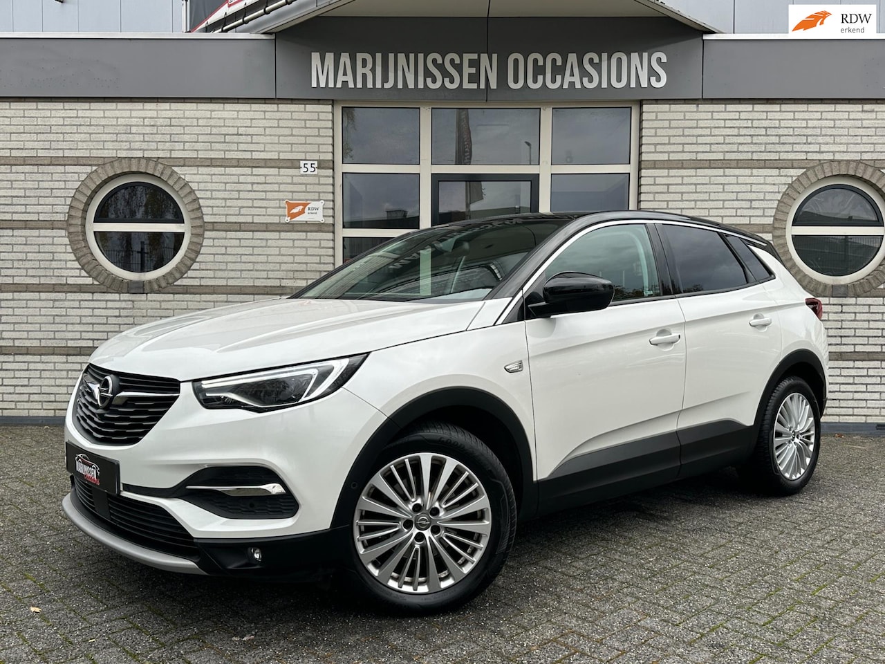 Opel Grandland X - 1.2 Turbo Innovation |Navi,PDC,Cam,Carplay| - AutoWereld.nl