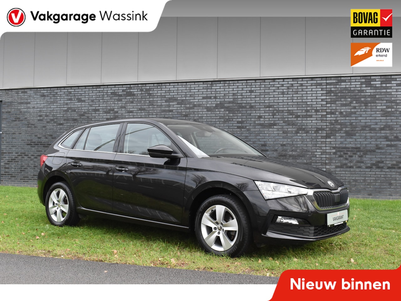 Skoda Scala - 1.0 TSI Ambition Automaat Carplay Navigatie Front/lane assist Stoelverwarming Parkeer sens - AutoWereld.nl