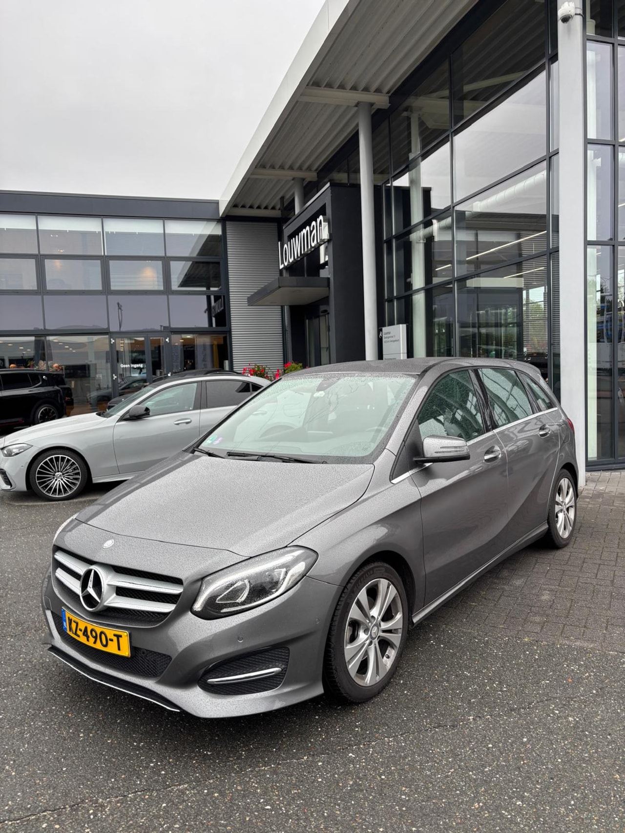 Mercedes-Benz B-klasse - 180 Ambition | 1E EIGENAAR | 12MND GARANTIE | AUTOMAAT | NAVI | AIRCO | TREKHAAK | CRUISE - AutoWereld.nl