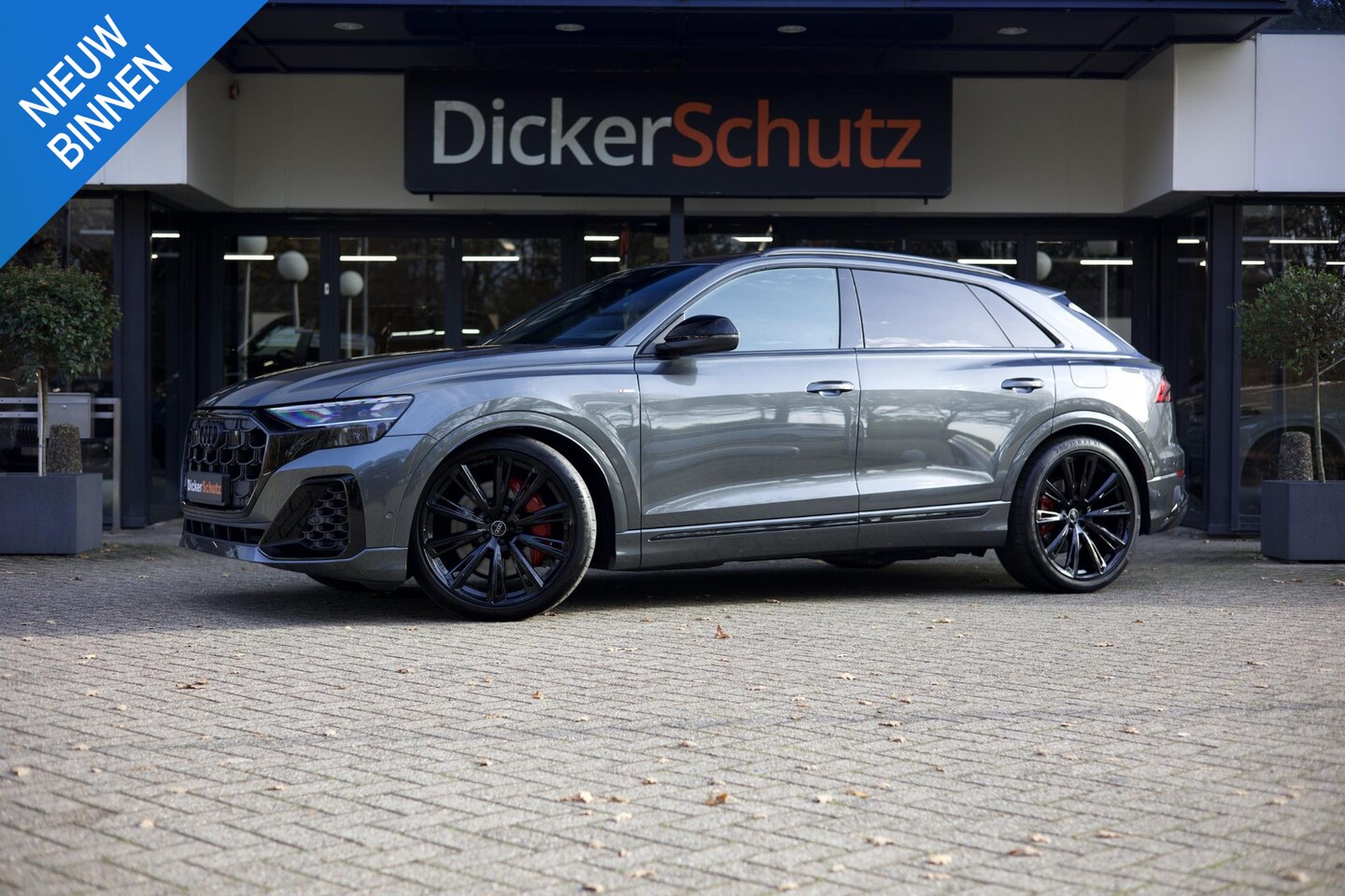 Audi Q8 - 60 TFSI e quattro tiptronic Pano | Vierwielbesturing | Trekhaak | S Sportstoelen | Ventila - AutoWereld.nl