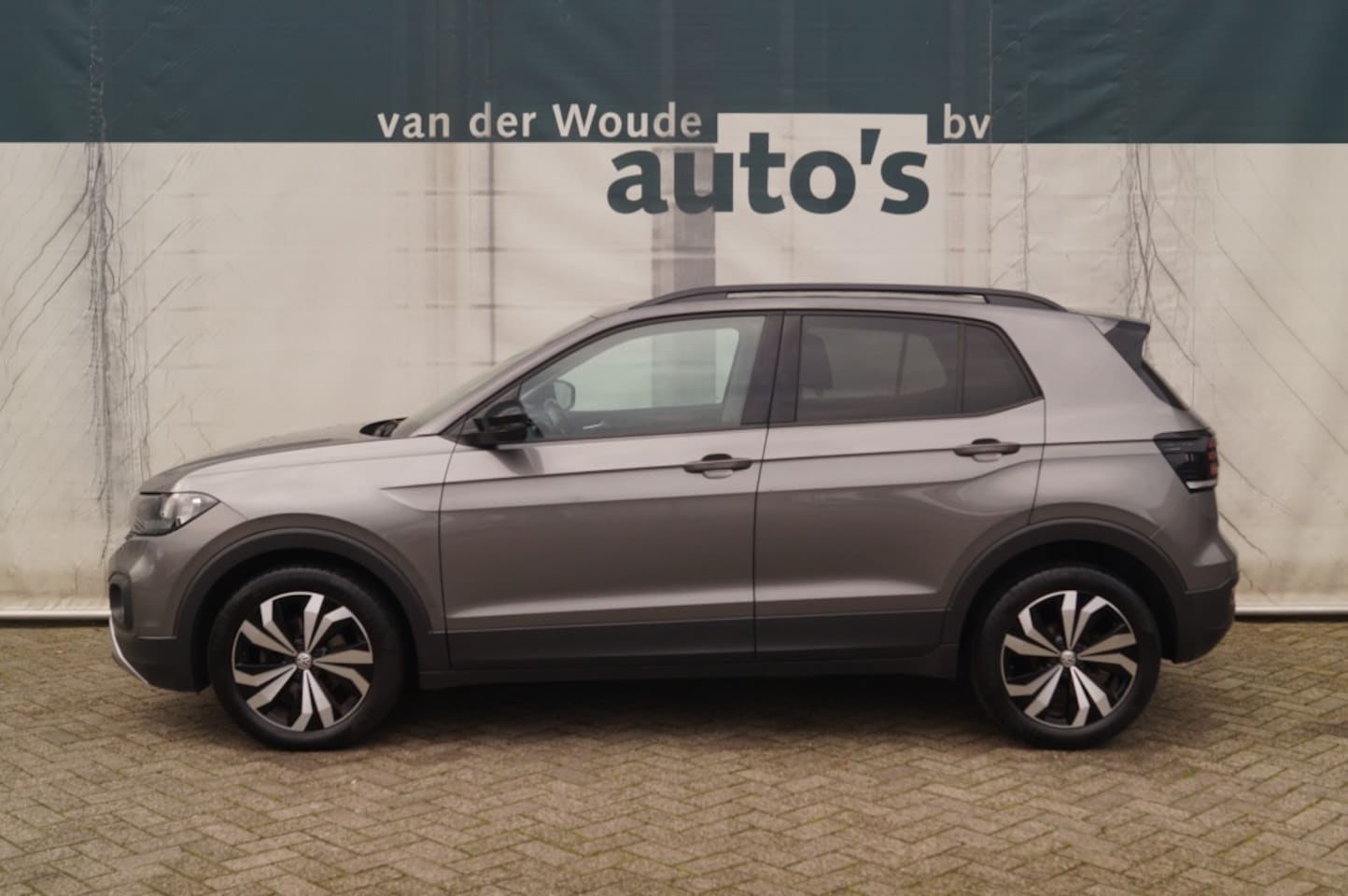 Volkswagen T-Cross - 1.0 TSI 115pk DSG Life Executive -NAVI-CAM-DAB- - AutoWereld.nl