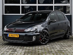 Volkswagen Golf - 2.0 GTI 300pk | DSG | Xenon | Navi | Climate control | Stoelverwarming | PDC