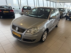 Volkswagen Polo - 1.4-16V Optive