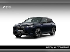 BMW iX - xDrive M70 112 kWh Comfortpack | Innovation Pack | Panoramisch dak Sky Lounge | Bowers & W