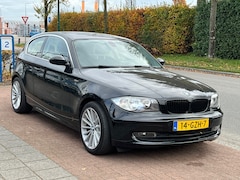 BMW 1-serie - 116i Business Line *Navi|
