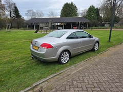 Ford Focus Coupé-Cabriolet - 2.0-16V Titanium