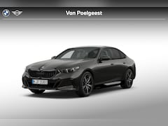 BMW 5-serie - Sedan 550e xDrive | M Sportpakket Pro | Innovation Pack | Travel Pack | Comfort Pack