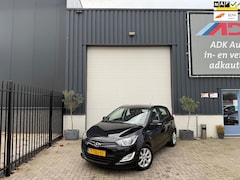 Hyundai i20 - 1.2i i-Deal AIRCO/LM VELGEN/MOOIE AUTO