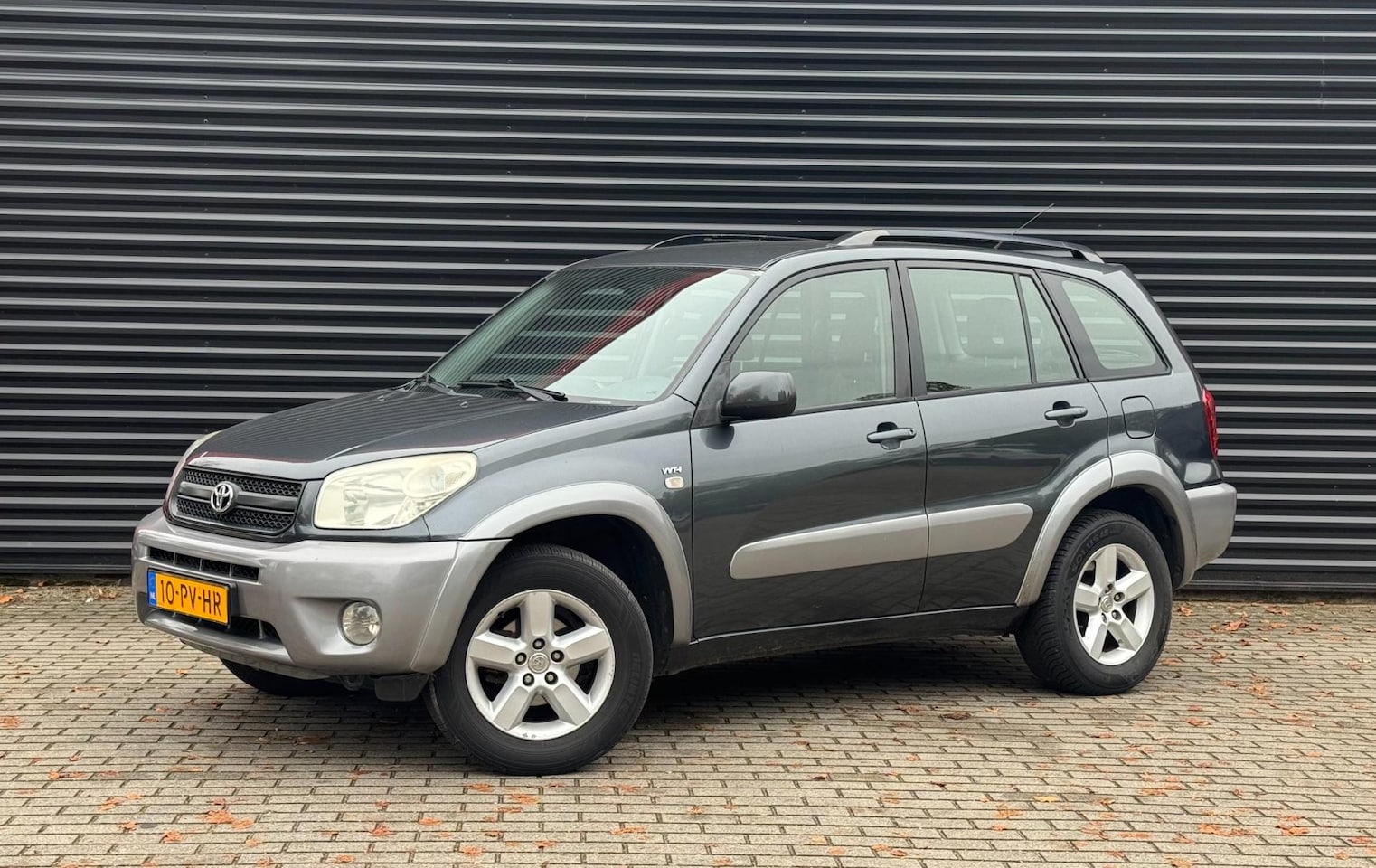 Toyota RAV4 - 2.0-16V VVT-i Sol | 4x4| Airconditioning | Trekhaak | Cruise control | NAP | Nieuwe APK - AutoWereld.nl