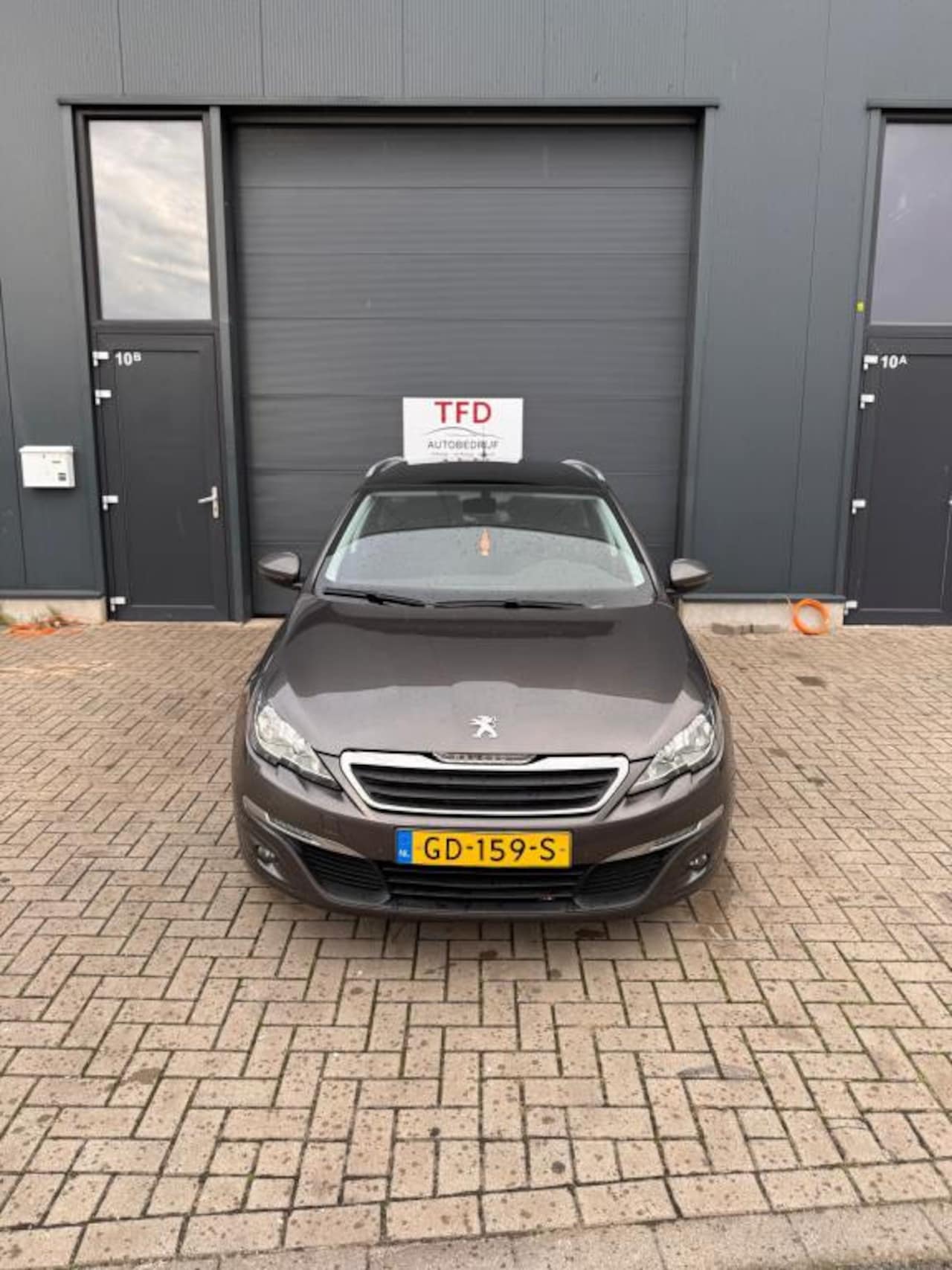 Peugeot 308 SW - 1.2 PureTech Blue Lease Executive 1.2 PureTech Blue Lease Executive - AutoWereld.nl
