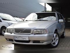 Volvo V70 - 2.5 Exclusive-Line Aut|Cruise|Leder|Trekhaak|Nap