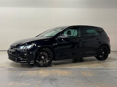 Volkswagen Golf - 2.0 TSI R 4Motion | VIRTUAL DASH | BLACK EDITION | DCC | CARPLAY