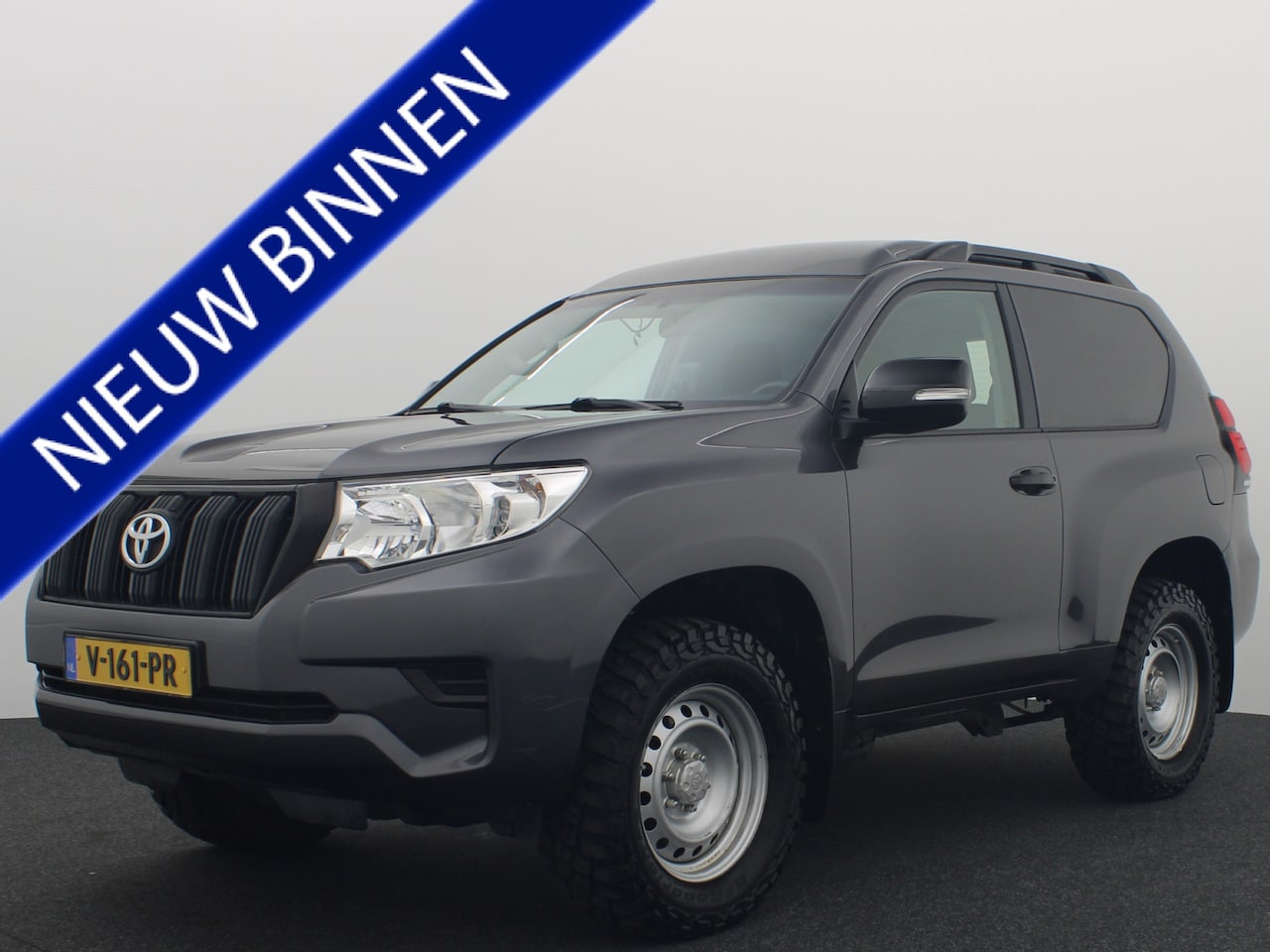 Toyota Land Cruiser - 2.8 D-4D-F Comfort High Roof Blind Van AUTOMAAT / TREKHAAK / CLIMA / CRUISE / KEYLESS / ST - AutoWereld.nl