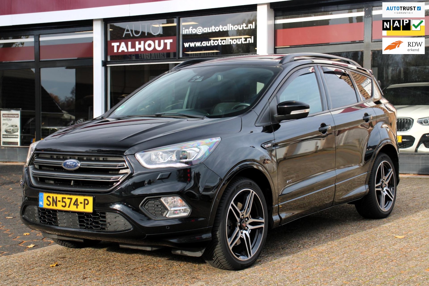 Ford Kuga - 1.5 EcoBoost ST Line - PANORAMADAK, TREKHAAK, CAMERA, MEMORY STOELEN, CRUISE CONTROL - AutoWereld.nl