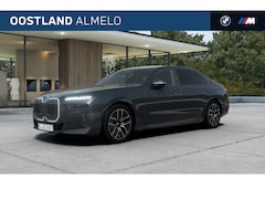 BMW 7-serie - 750e xDrive High Executive M Sport Automaat / Panoramadak Sky Lounge / Trekhaak / Executiv