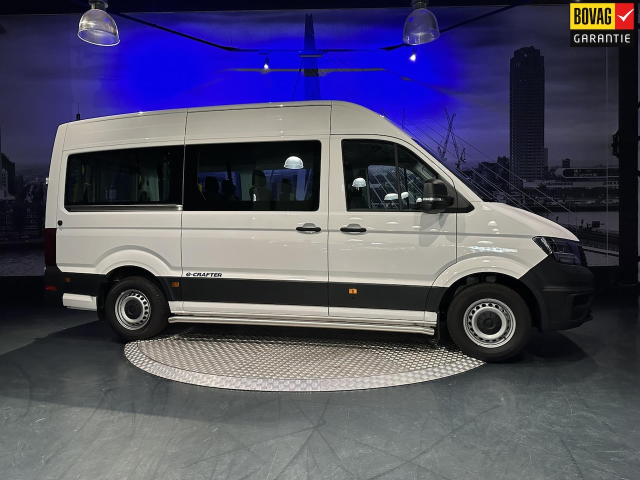 Volkswagen Crafter - *Rolstoelbus*Led*Appconnect* - AutoWereld.nl