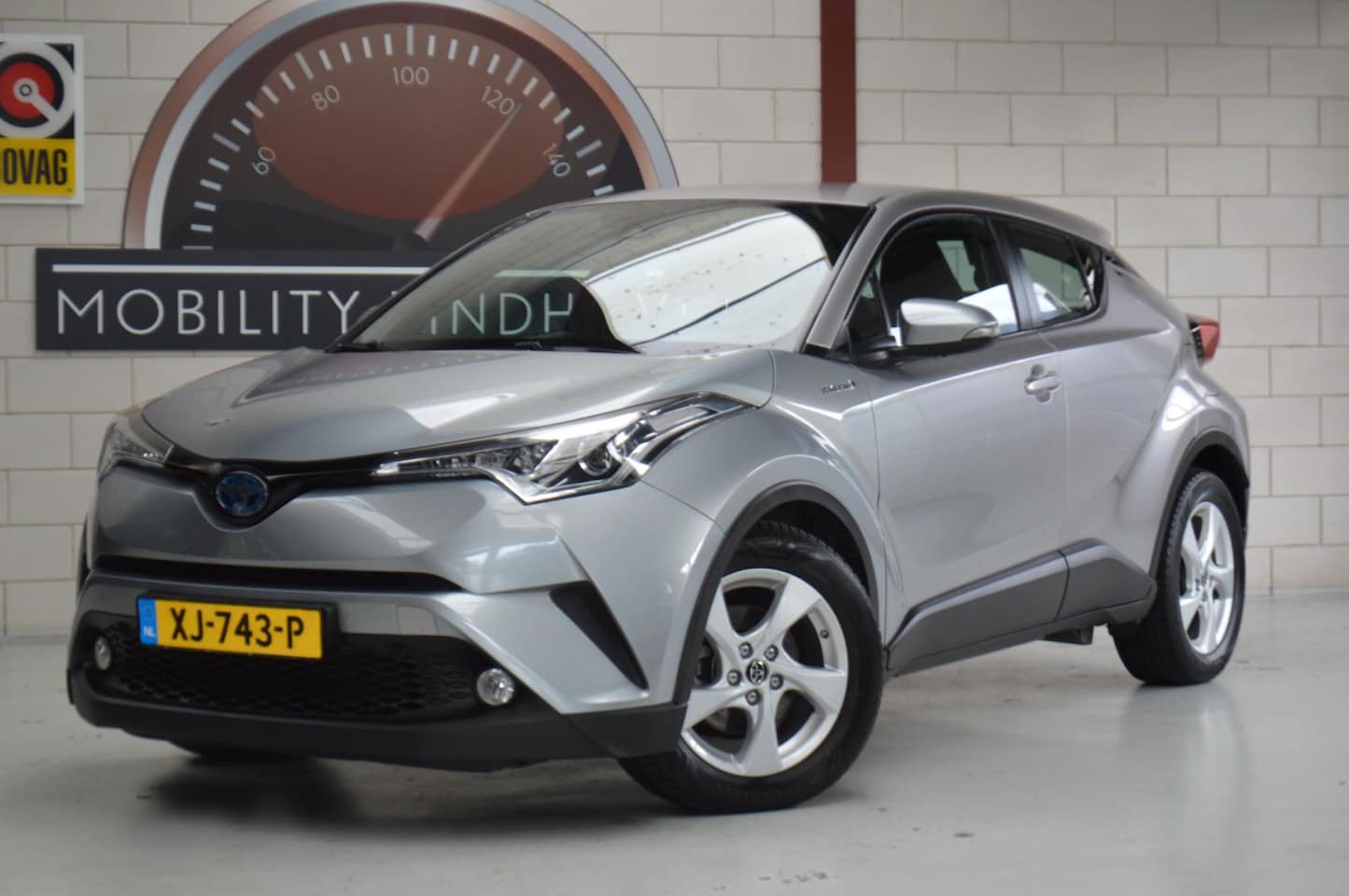 Toyota C-HR - 1.8H Dynamic, Dealeronderh, All-season banden, Adaptcruise, GARANTIE - AutoWereld.nl