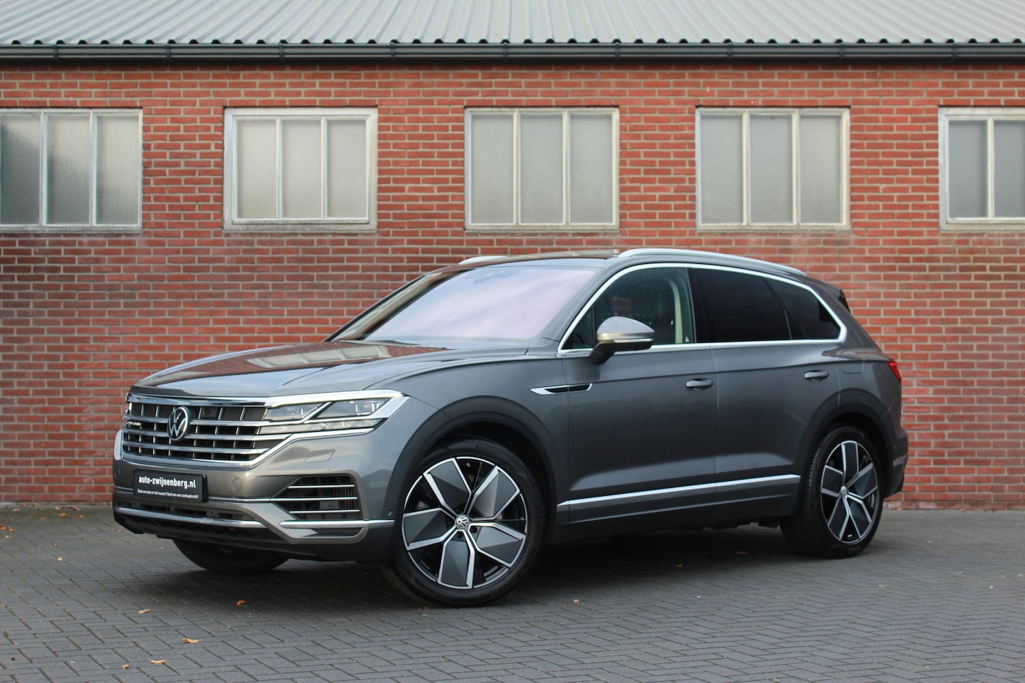 Volkswagen Touareg - 3.0 TSi eHybrid 4MOTION | Pano | Trekhaak | Memory | - AutoWereld.nl