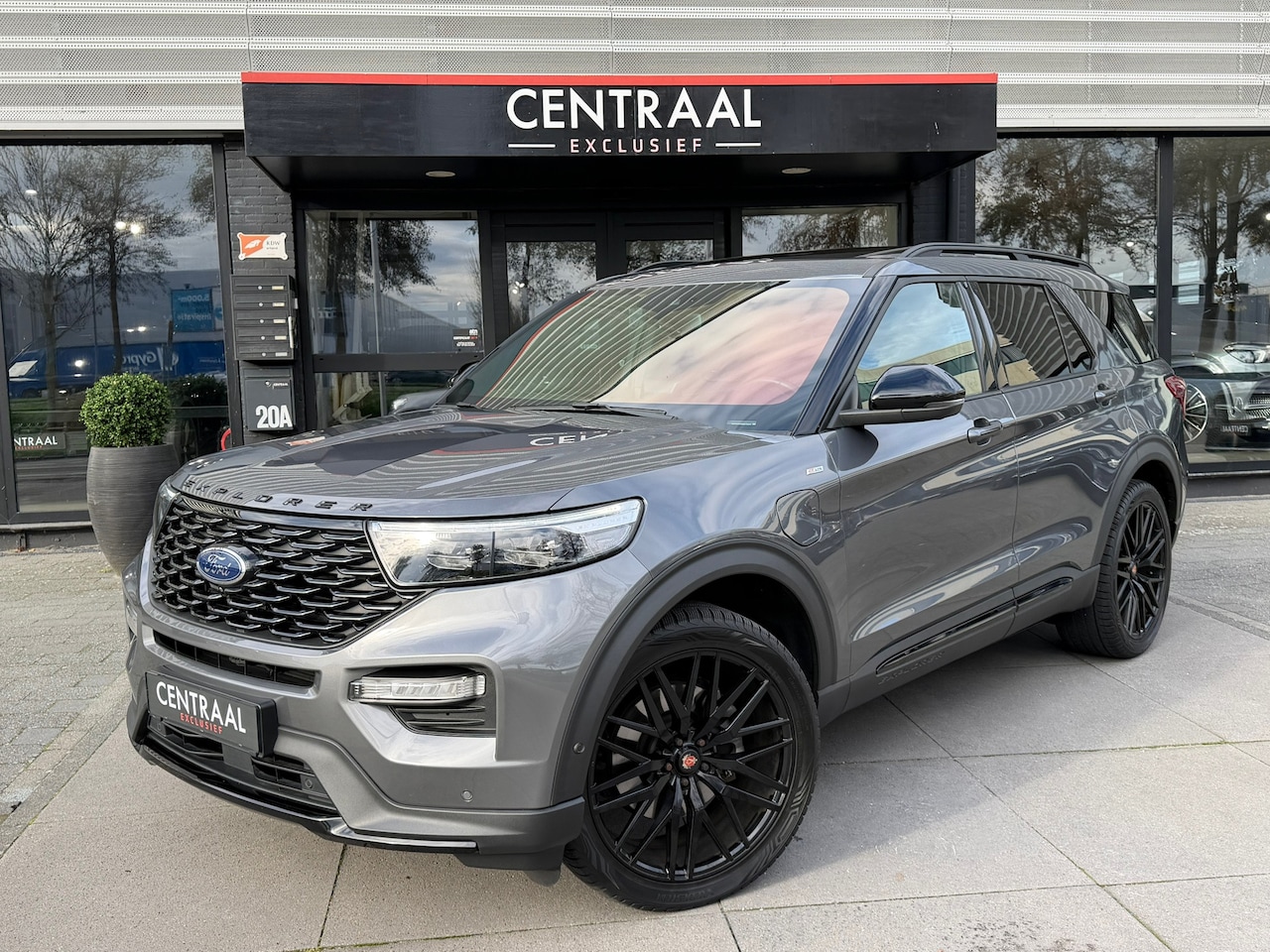 Ford Explorer - 3.0 V6 EcoBoost PHEV ST-Line|Pano|B&O|7Persoons|Massage|Memory|360Camera|ACC|Leder|Carplay - AutoWereld.nl