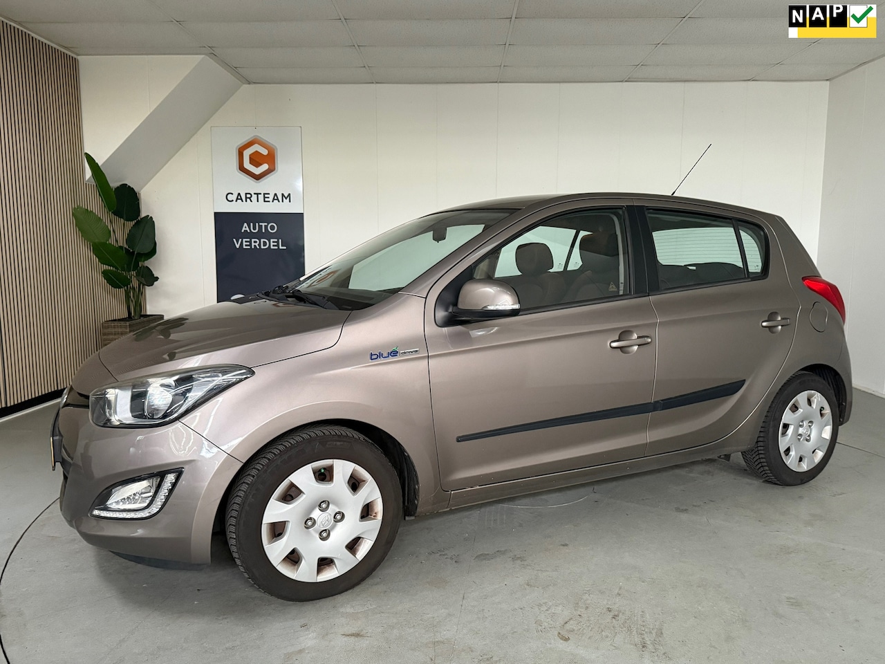 Hyundai i20 - 1.2i i-Motion Airco, Navigatie - AutoWereld.nl