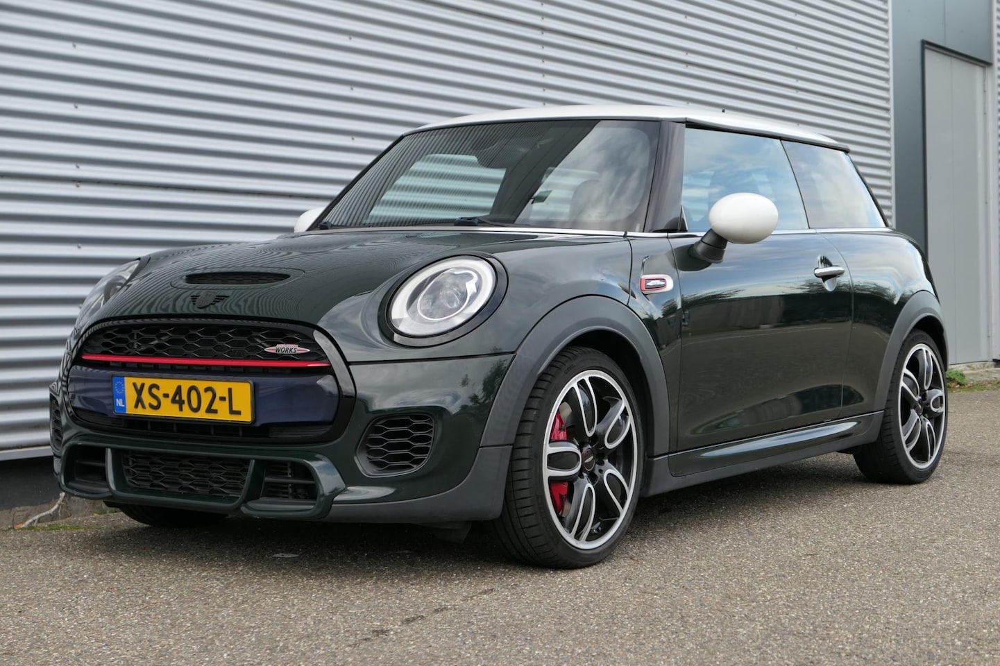 MINI John Cooper Works - Mini 2.0 Chili H&K Carplay Stoelverwarming Cruise - AutoWereld.nl