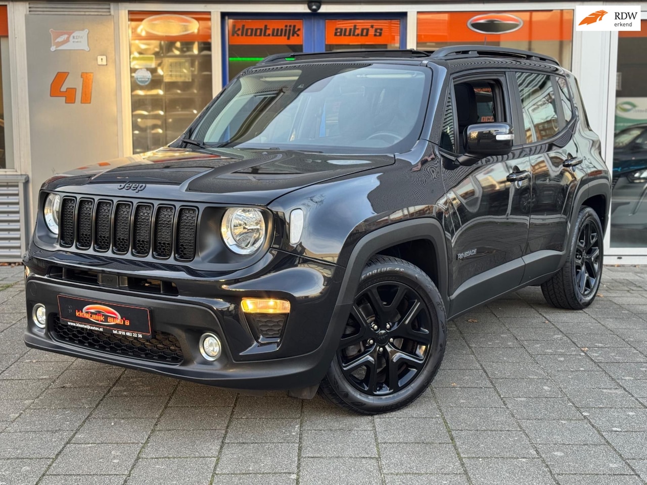 Jeep Renegade - 1.3T BLACK Limited Automaat Panorama 18”LM CarPlay - AutoWereld.nl