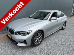 BMW 3-serie - 320i Automaat High Executive Sedan