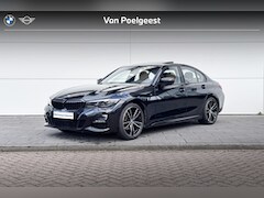 BMW 3-serie - Sedan 320i M-Sport High Executive | Laserlicht | Schuifkantel dak }|