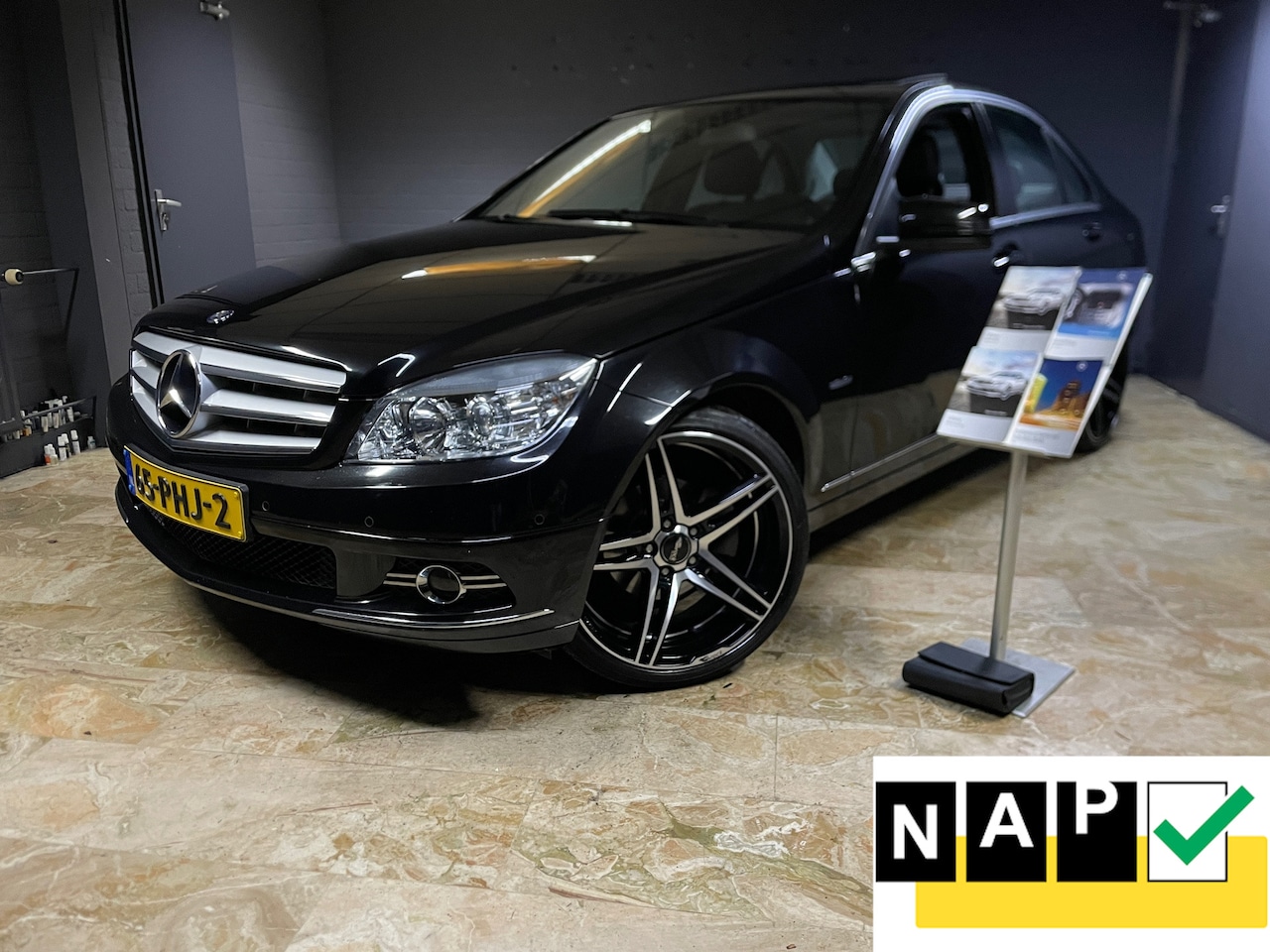 Mercedes-Benz C-klasse - 180 Automaat Navi Lm velgen Business Class Elegance - AutoWereld.nl