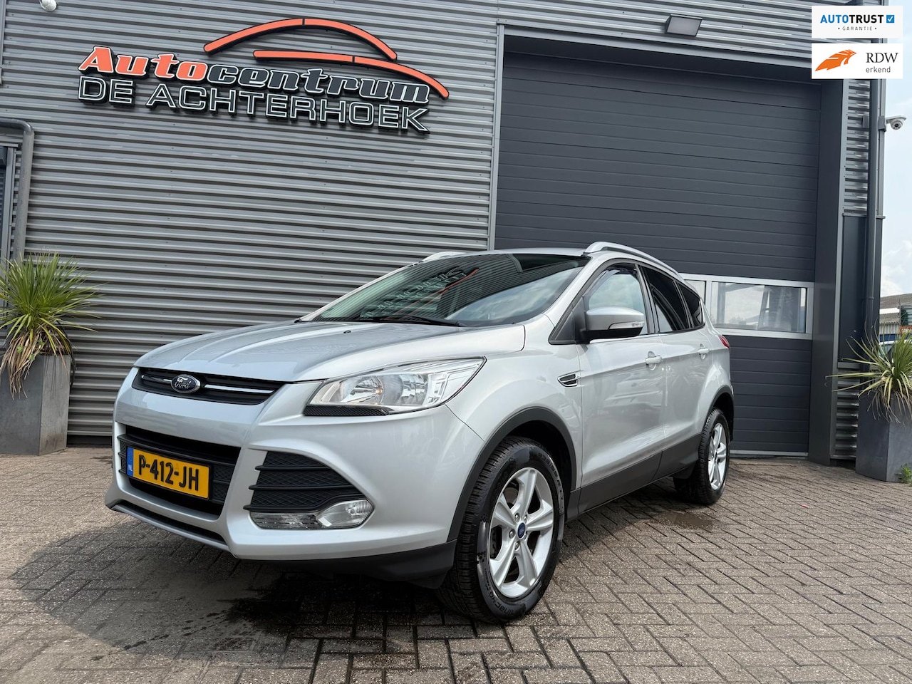 Ford Kuga - 1.6 Titanium Cruise Control / Trekhaak / PDC!! - AutoWereld.nl