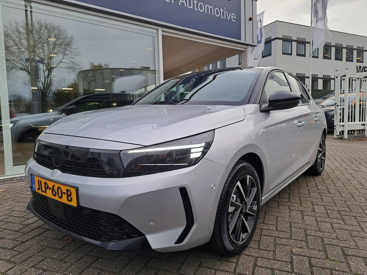 Opel Corsa - 1.2 GS navigatie / camera / app / 130 pk - AutoWereld.nl