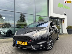 Ford Fiesta - 1.6 ST2 * Camera * Recaro * Stoelverwarming * Clima