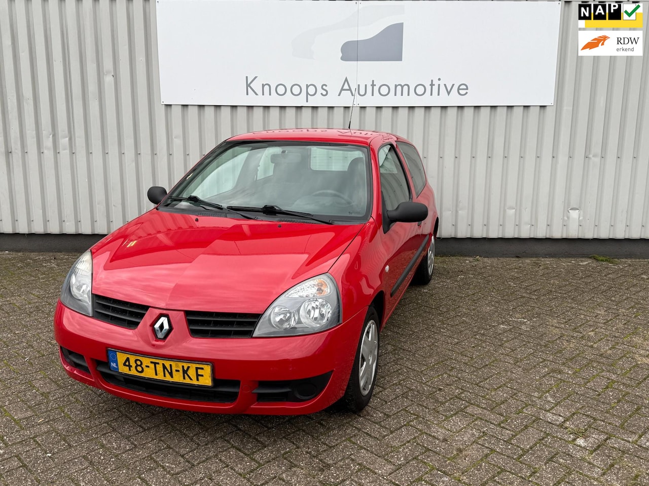 Renault Clio - 1.2 Campus Accès 1.2 Campus Accès,Airco, Apk 11/26 - AutoWereld.nl