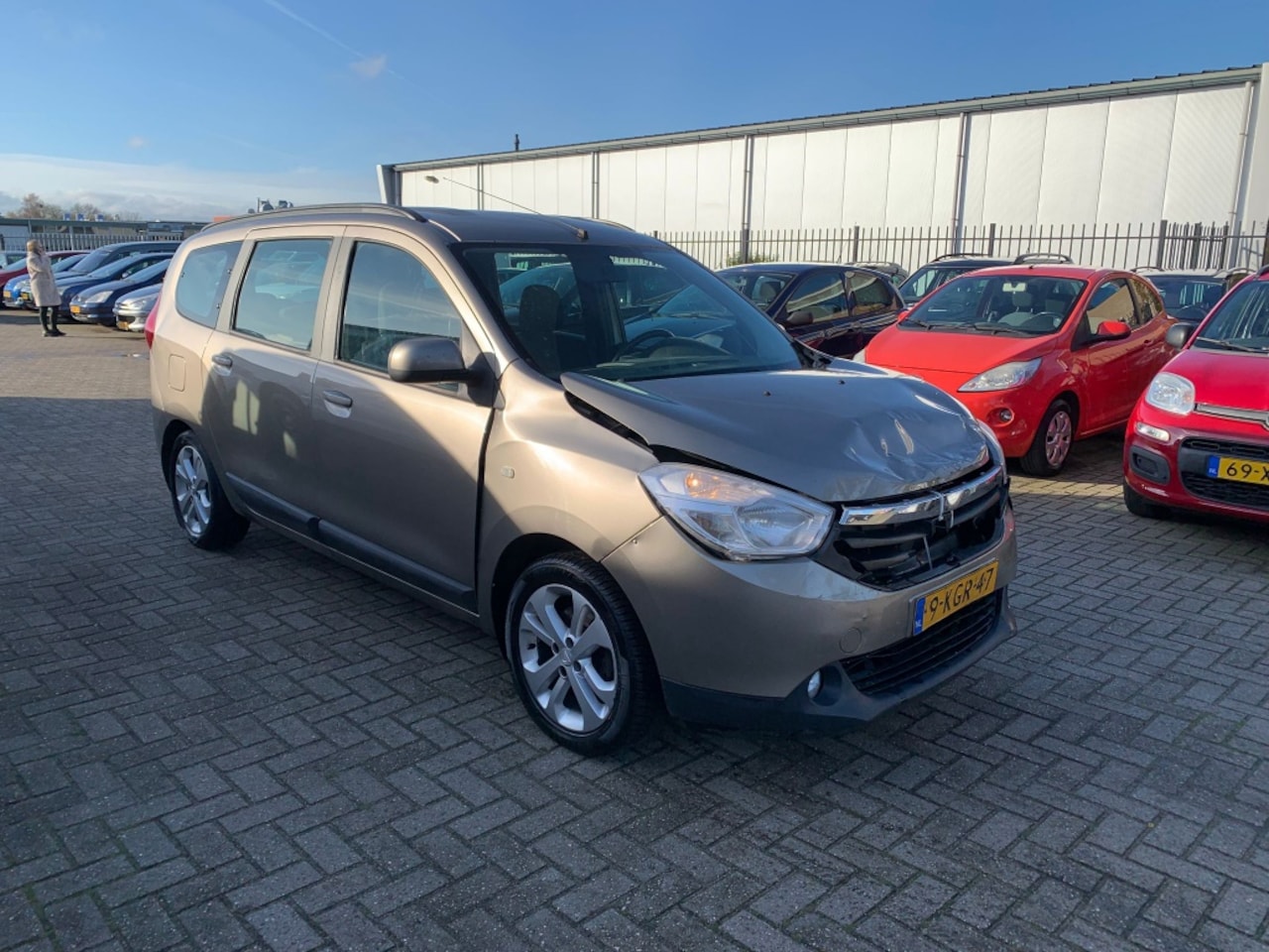 Dacia Lodgy - 1.2 TCe Prestige| 7PRS| AIRCO| BJ2013| SCHADE! - AutoWereld.nl