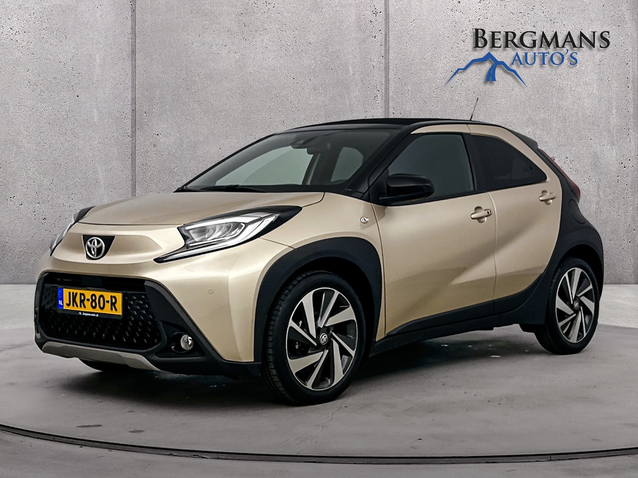 Toyota Aygo X - - 1.0 VVT-i S-CVT Envy // 1E EIGENAAR // OPENDAK // - AutoWereld.nl