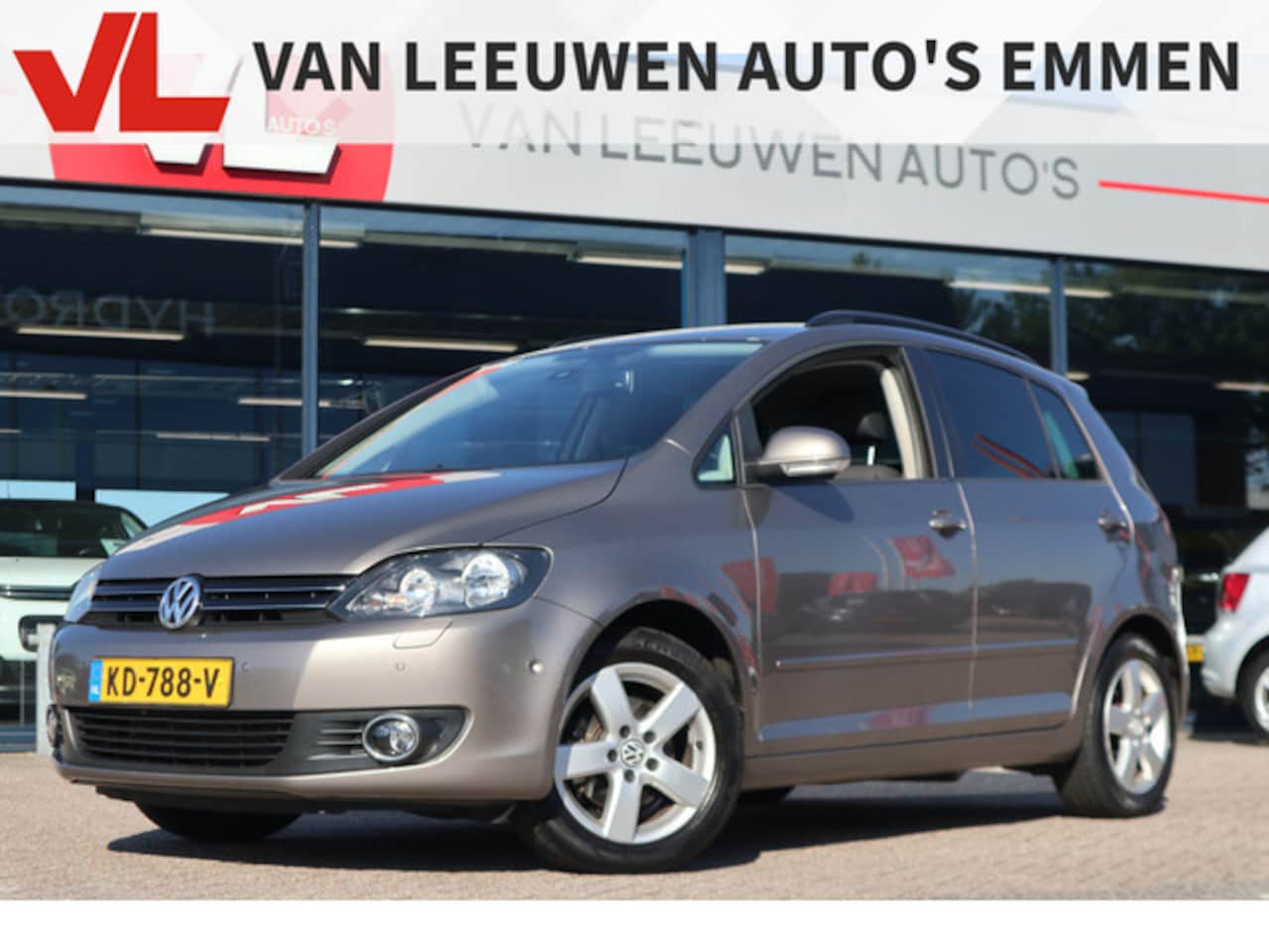 Volkswagen Golf Plus - 1.2 TSI Trendline | Lichtmetaal | Cruise | Trekhaak - AutoWereld.nl