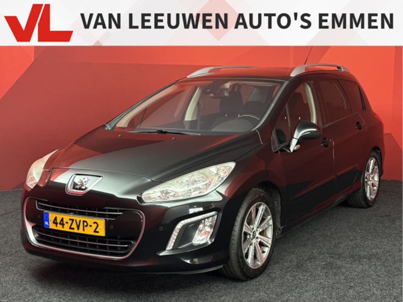 Peugeot 308 SW - 1.6 THP Allure 7p | APK 17-10-2026 | Navi | Cruise | Trekhaak - AutoWereld.nl