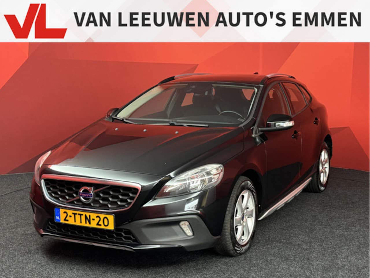 Volvo V40 Cross Country - 1.6 D2 Kinetic | Navi | Cruise | Trekhaak | APK 15-10-2026 | - AutoWereld.nl