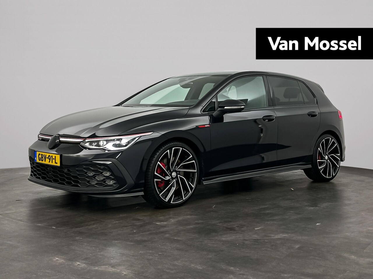Volkswagen Golf - 2.0 TSI GTI | Camera | Harman Kardon | Head-up-Display - AutoWereld.nl