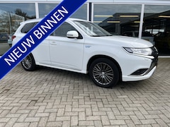 Mitsubishi Outlander - 2.4 PHEV Pure LMV / Nav / Clima / Cruise / Trekhaak
