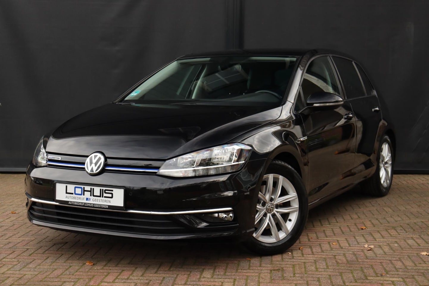 Volkswagen Golf - 1.5TSI Comfortline 130PK | ACC | CARPLAY | LED - AutoWereld.nl