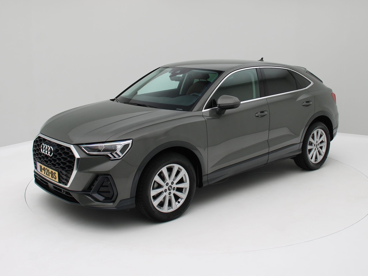 Audi Q3 Sportback - 35 TFSI Advanced Edition Leder - AutoWereld.nl