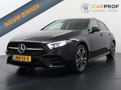 Mercedes-Benz A-klasse - 250 e Business Solution AMG Limited Trekhaak | Panorama Dak | Sfeerverlichting |